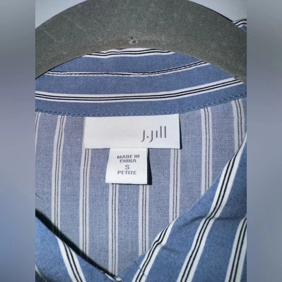 J. Jill women’s Striped Button Down‎ Blouse small petite Blue White lightweight - Picture 3 of 5
